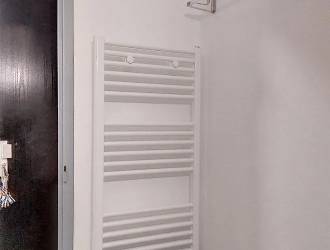 Graziella 301 公寓 *