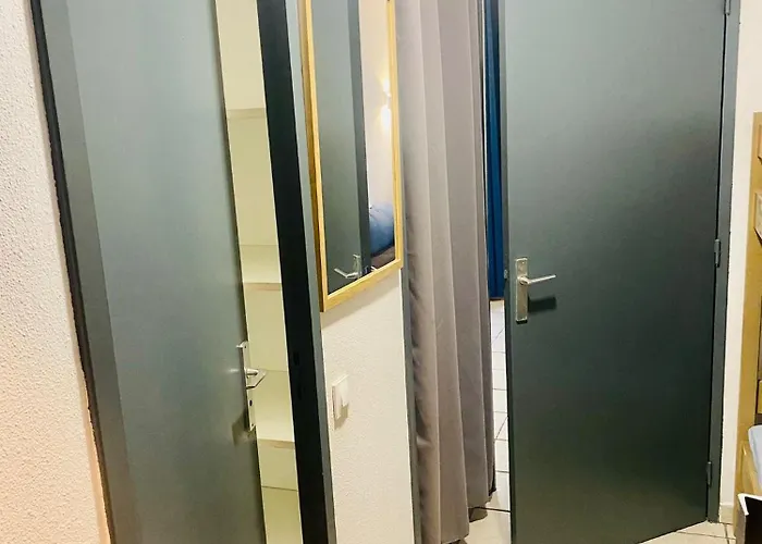 Graziella 301 公寓 胡安莱潘